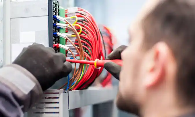 electrician Lindenhurst